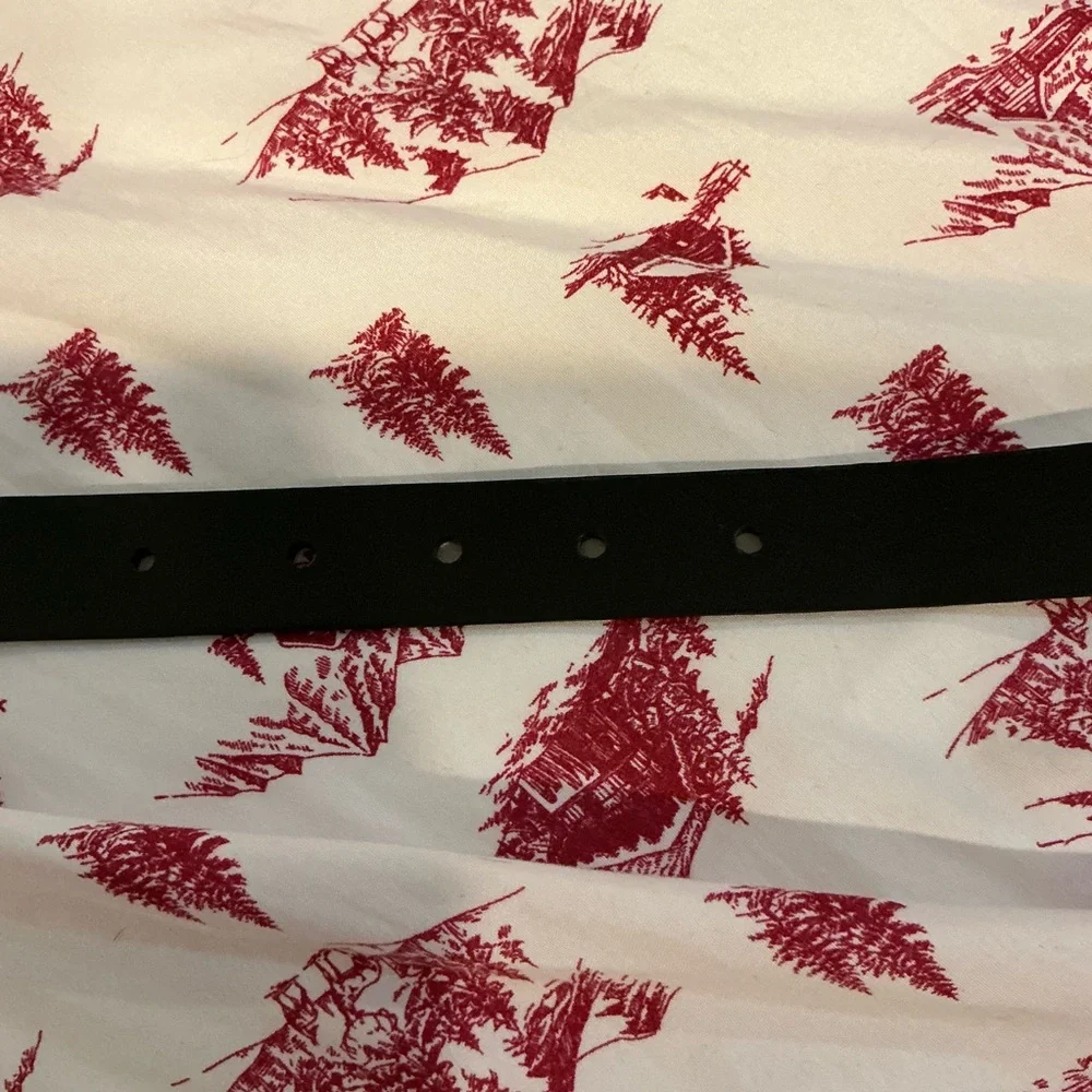 🐸 Brown Faux Leather Belt - Size 2